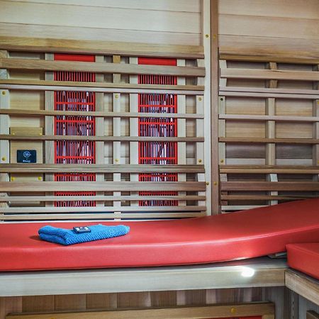 Nice Home In Heinkenszand With Sauna المظهر الخارجي الصورة