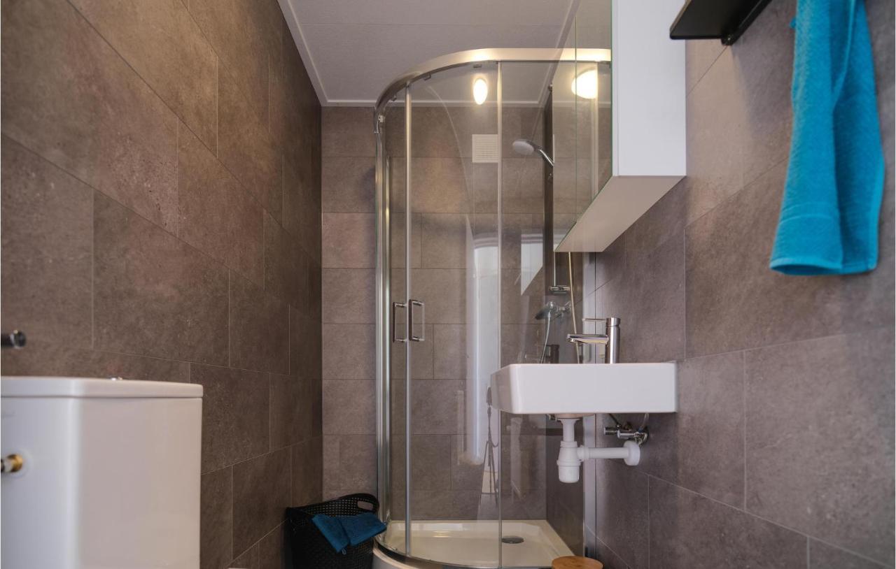 Nice Home In Heinkenszand With Sauna المظهر الخارجي الصورة